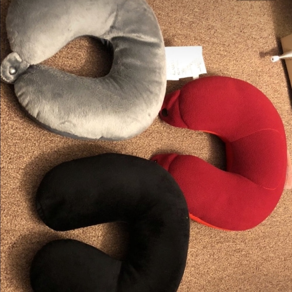 Travel pillow
